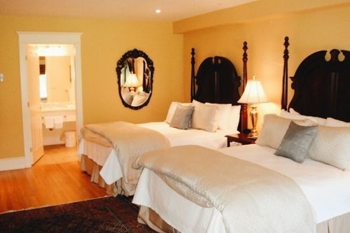 Hotel Riverbend & Vineyard