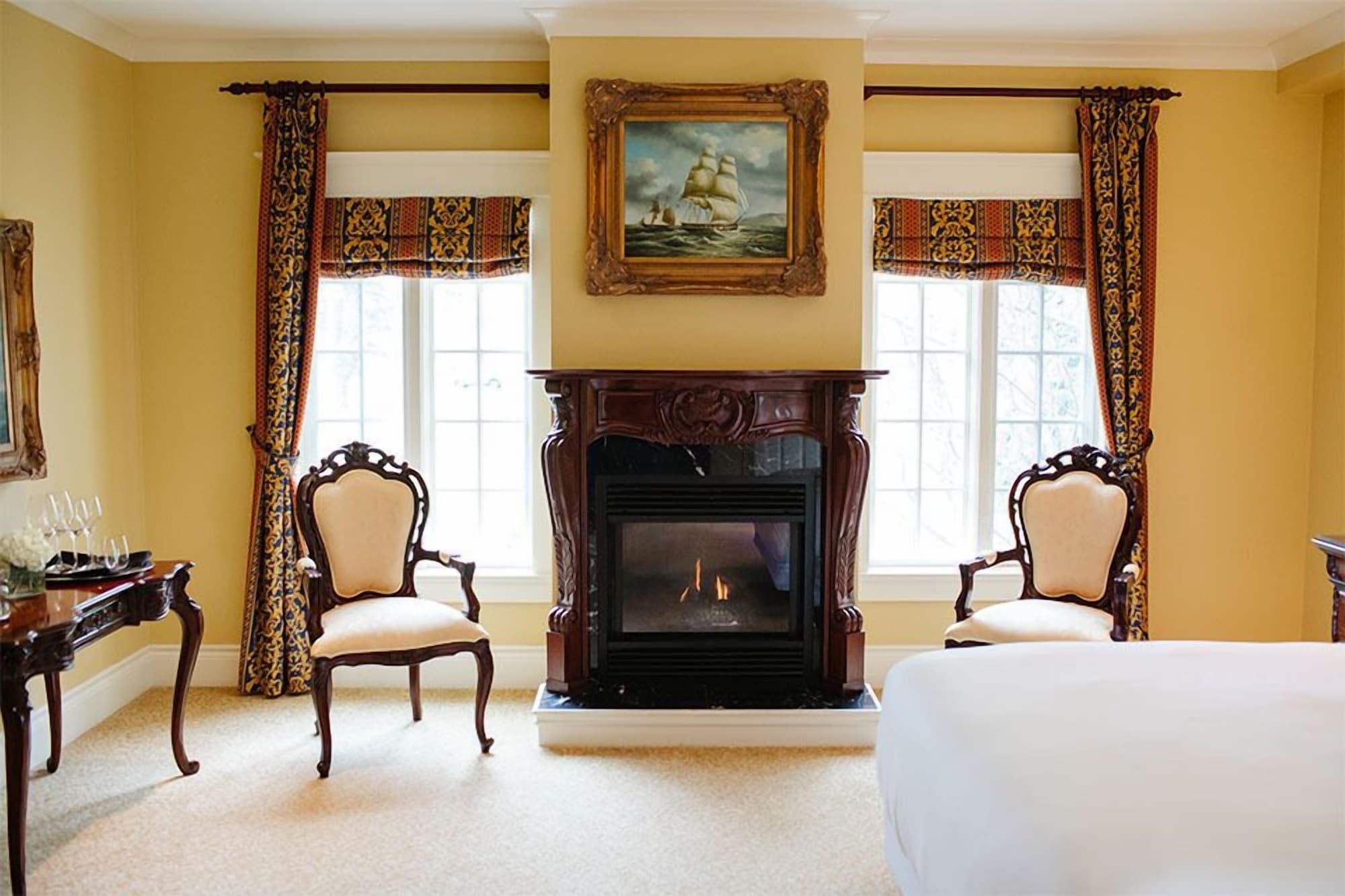 Riverbend & Vineyard Hotel