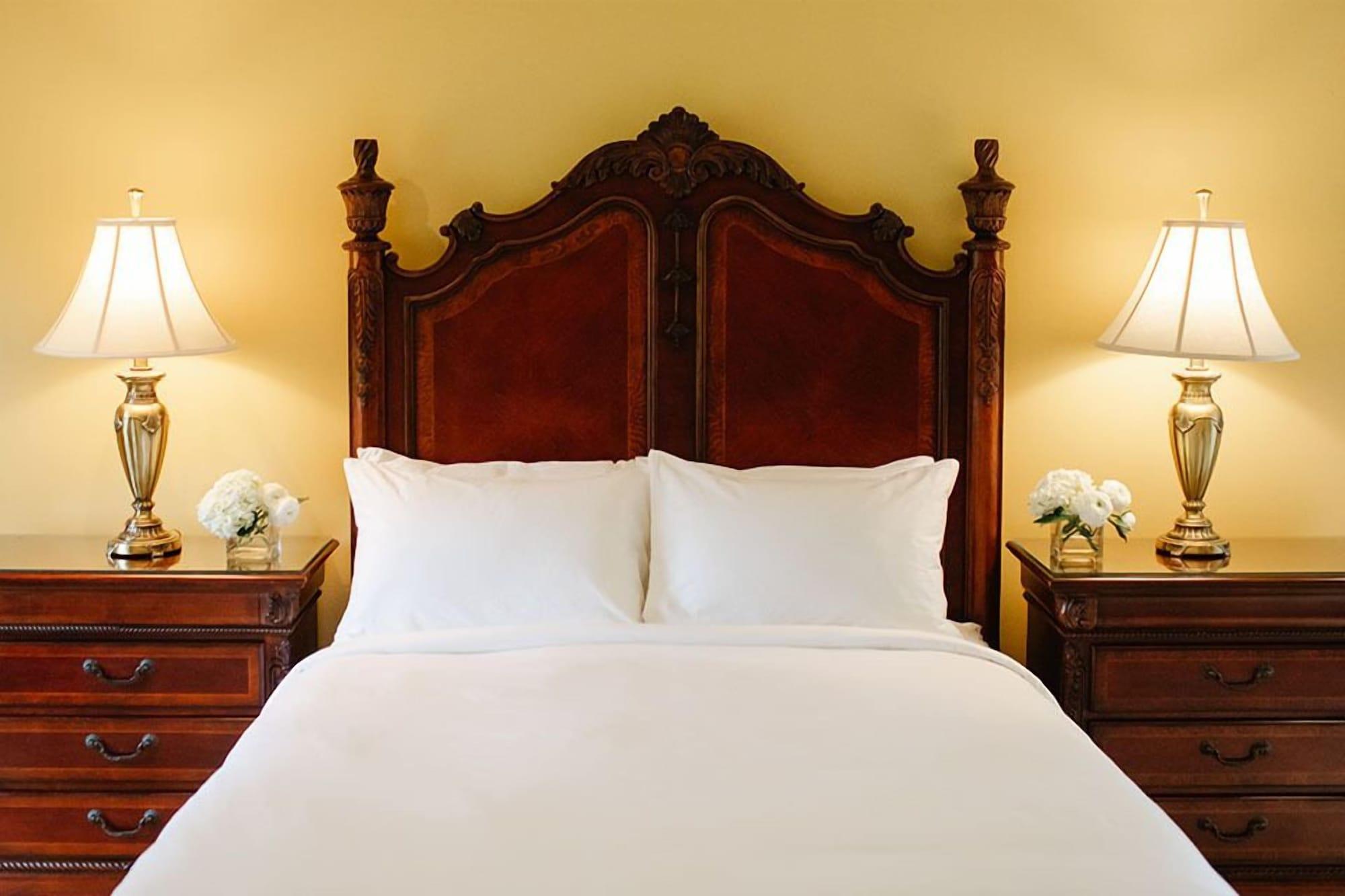 Riverbend & Vineyard Hotel