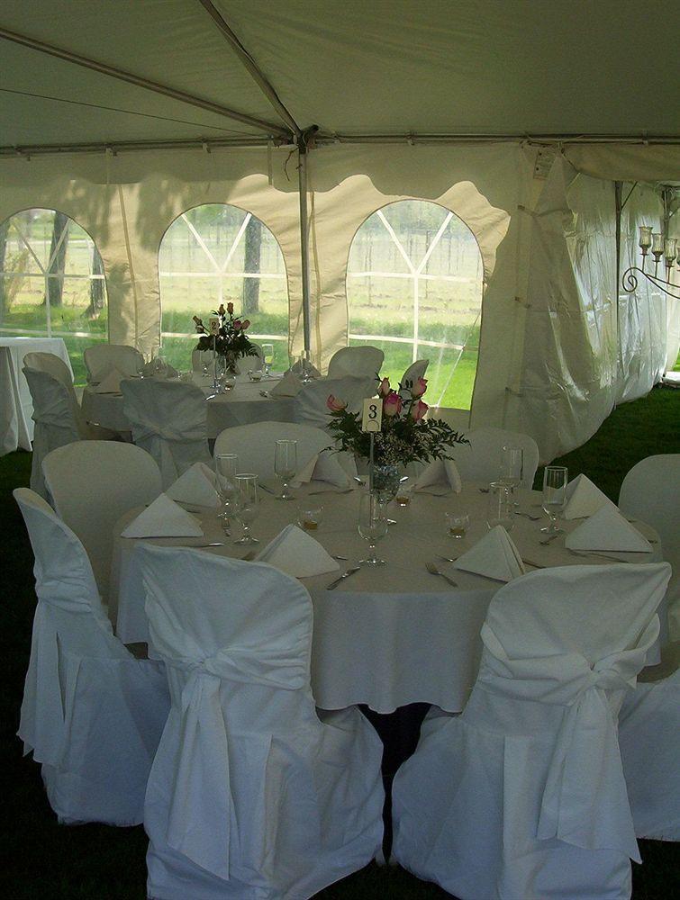 Hotel Riverbend & Vineyard