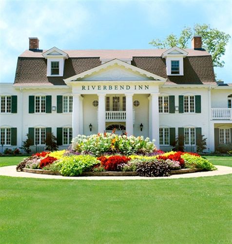 Hotel Riverbend & Vineyard 4*