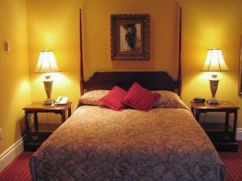 Riverbend & Vineyard Hotel 4*