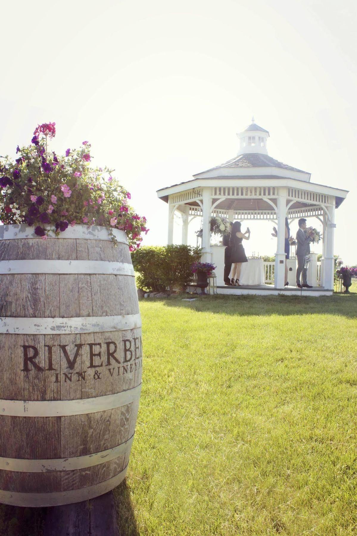 Hotel Riverbend & Vineyard Niagara-on-the-Lake